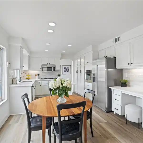 POOL HOME IN SOUGHT-AFTER WAGON WHEEL CANYON