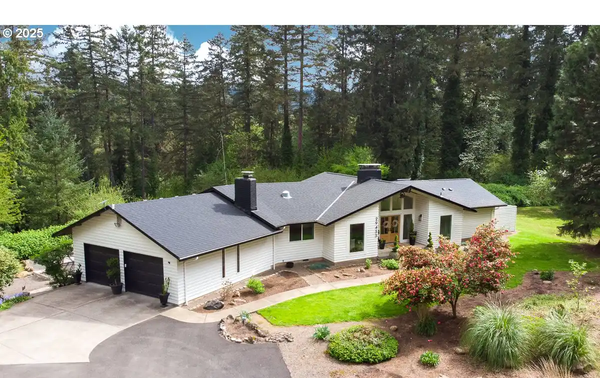 Completely Remodeled Mid-century Style Day Ranch