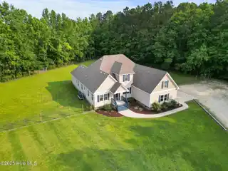 Exceptional 10-Plus-Acre Estate