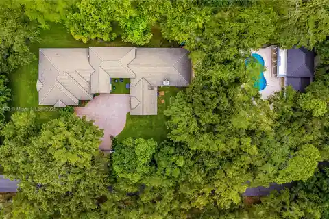 Gated Single-story Residence in Prime North Pinecrest