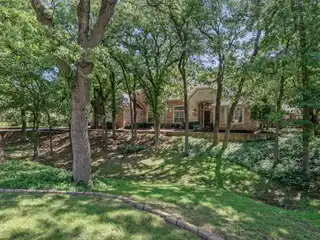 Spacious Home with Gourmet Kitchen and Screened Patio