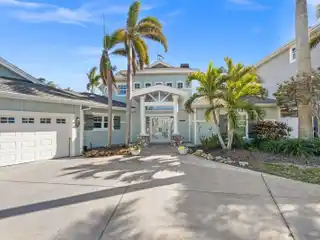 Single-family Home with Expansive Canal Views
