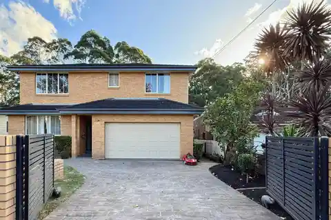 Spacious Home Offering Comfort and Convenience
