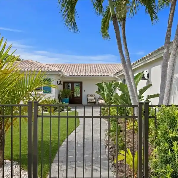 THE PINNACLE OF WATERFRONT LIVING ON VINA DEL MAR ISLAND