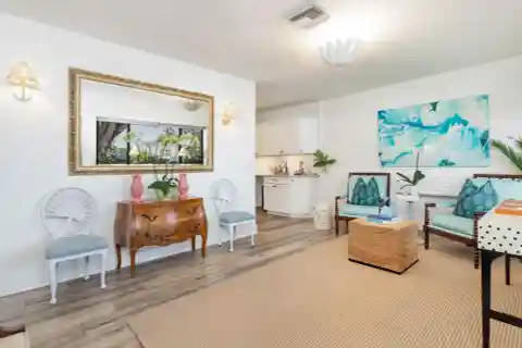 Charming Home in Sought-after Soso
