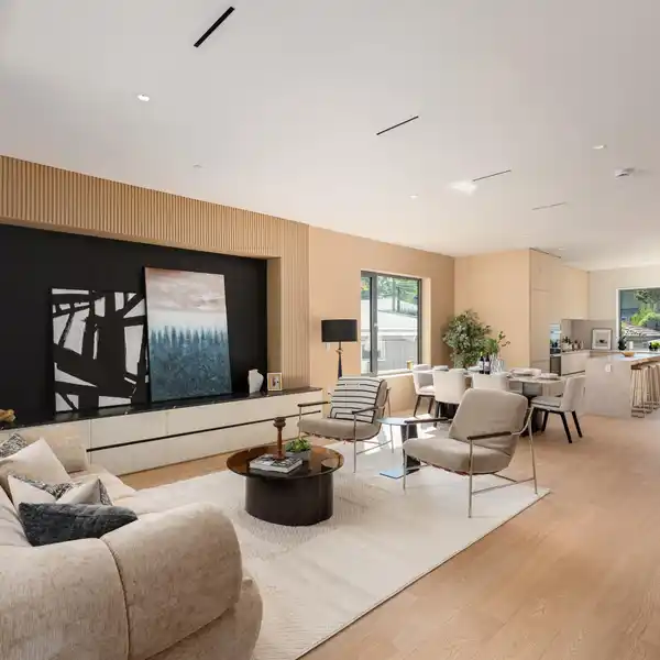 BRAND-NEW CUSTOM DUPLEX IN DUNBAR