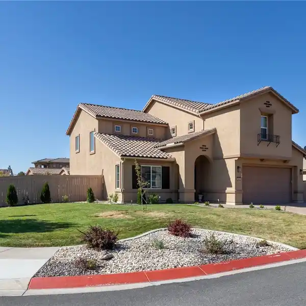 GORGEOUS HOME WITH MT. ROSE VIEWS
