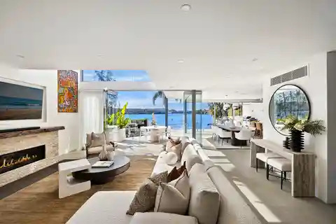 Tranquil Lakefront Luxury