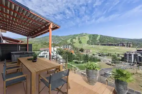 Side-By-Side Offering in Crawford Square at Burgess Creek