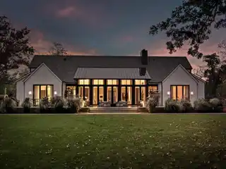 Elegant Organic Flow Designed for Entertaining