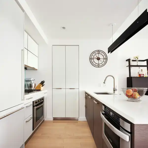 WATERFRONT WILLIAMSBURG CONDO WITH PANORAMIC MANHATTAN VIEWS