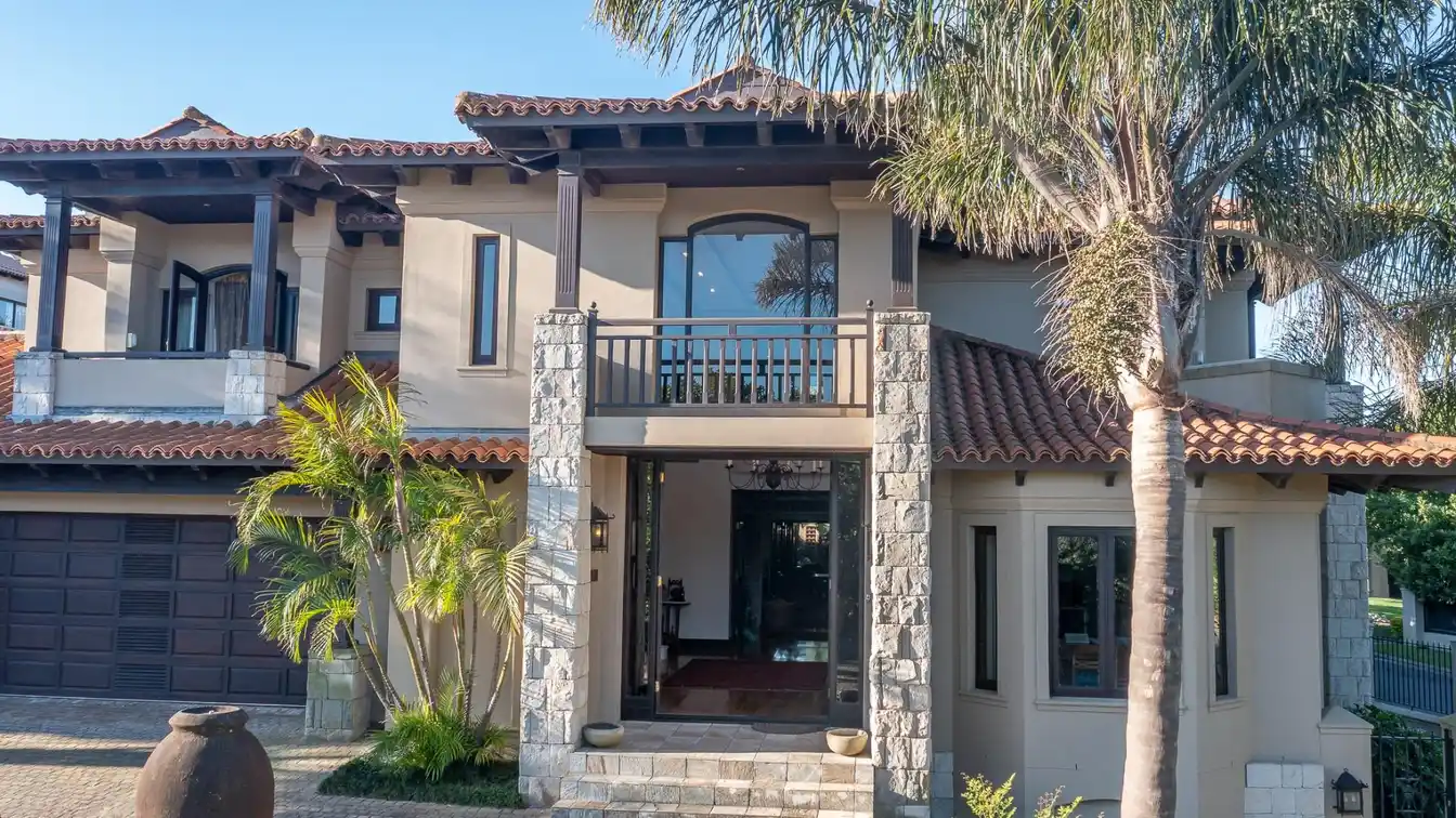 Luxurious Property in a Peaceful Setting