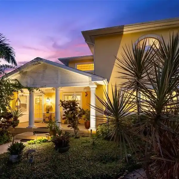 PRIME LOCATION IN OLD NORTHEAST