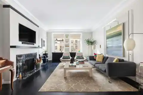 Opulent Home in Iconic Astor Court