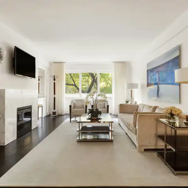 EXQUISITE HOME WITH DIRECT CENTRAL PARK VIEWS