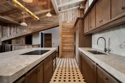 Elegance and Comfort with Breathtaking Mountain Views