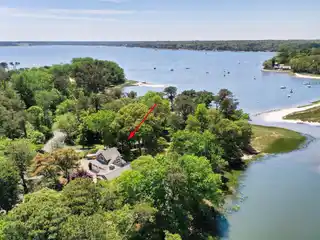 Tranquil Waterfront Paradise