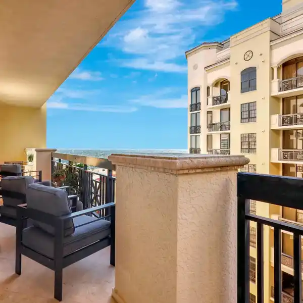 STUNNING HOME IN SOUGHT-AFTER TWO CITY PLAZA