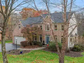 Private Cul-De-Sac Home with Elegant Owner’s Suite