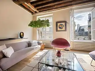 Tastefully Renovated Apartment in a Period Building