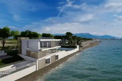 Luxury Villa on the Banks of Lake Garda