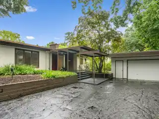Stylish Mid Century Modern Retreat