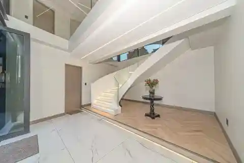 Artistic Sanctuary in Prestigious Steyn City