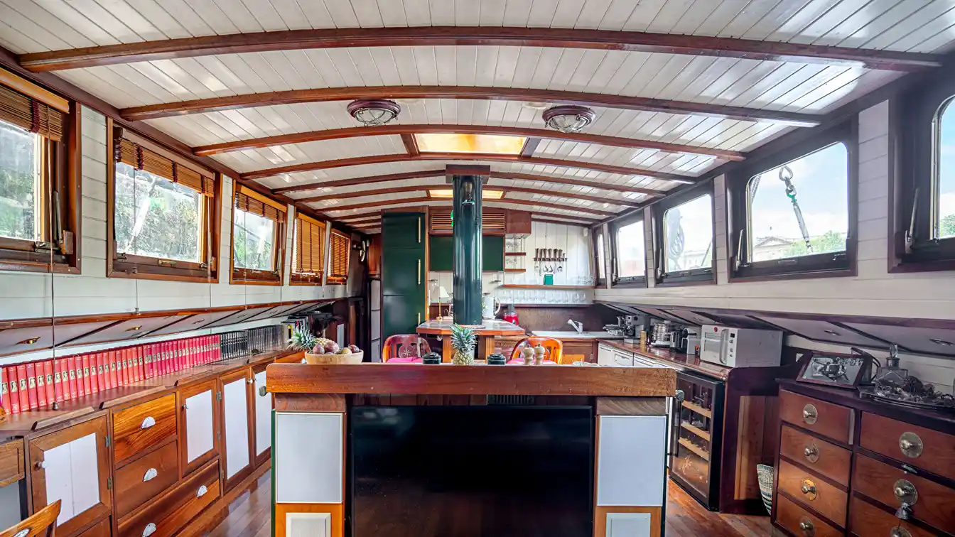 Stunning Barge Home in the 6th Arrondissement