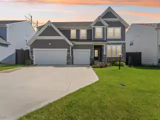 Show-Stopping Columbia Station Estate