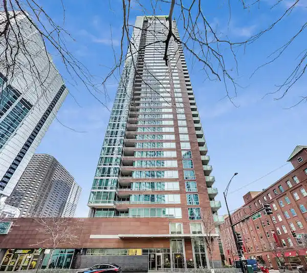 PENTHOUSE IN PARKVIEW CONDOMINIUMS AT RIVER EAST