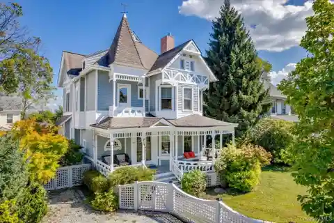 Beloved Hudson River View Queen Anne Victorian