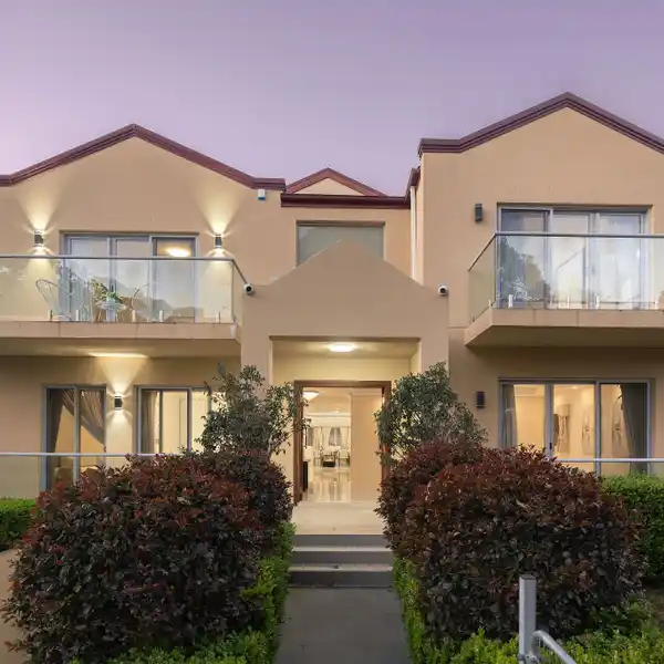 IMMACULATE RESIDENCE WITH TIMELESS APPEAL