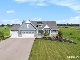 Perfect Blend of Tranquility and Modern Living