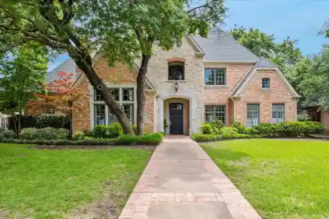 Beautifully Renovated Preston Hollow Home