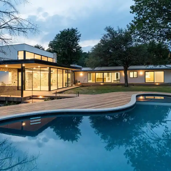 EXPERTLY RESTORED MID-CENTURY HOME