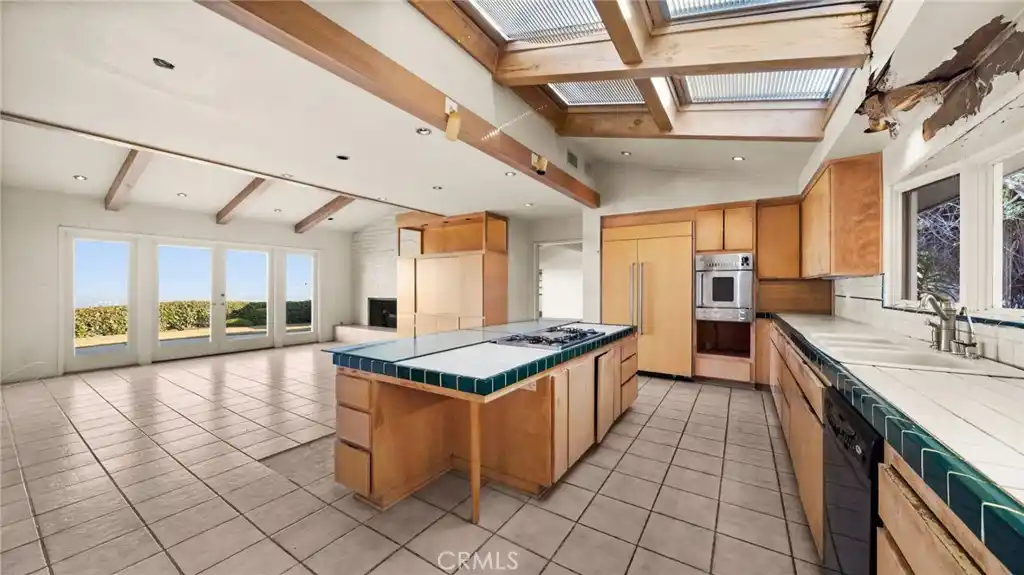Expansive Property with Huge Views