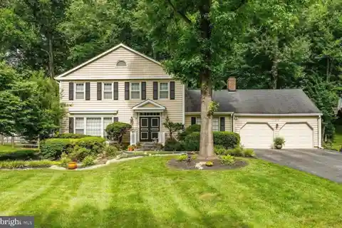 Potomac Oasis on a Serene Cul-De-Sac
