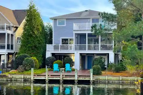 Stunning Canal Front Retreat with a Private Boat Dock