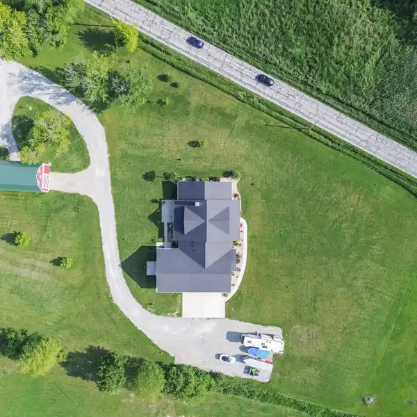 LUXURY RANCH RETREAT ON FIVE ACRES