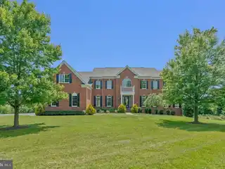 Breathtaking Luxury Estate on over Five Acres