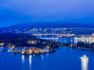 Luxury Redefined: Urban Oasis with Harbor Views