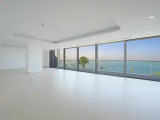 Spacious Apartment with Unobstructed Gulf Views