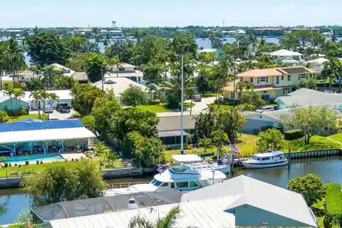 Boater's Paradise in Lighthouse Point