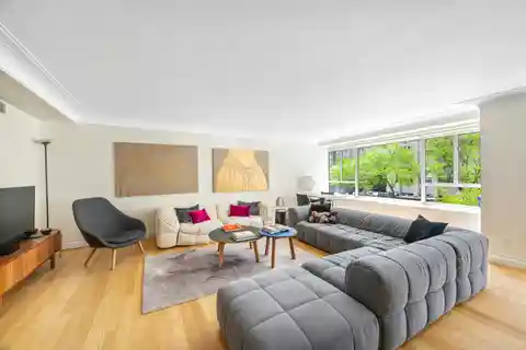 Desirable Home at the Iconic Manhattan House