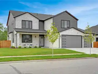 Modern Mountain Retreat with Stunning Outdoor Living