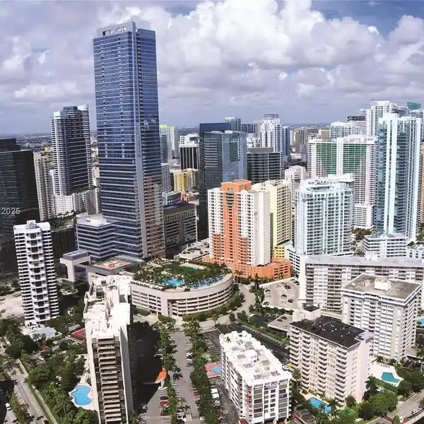 UPGRADED CORNER UNIT AT THE FOUR SEASONS