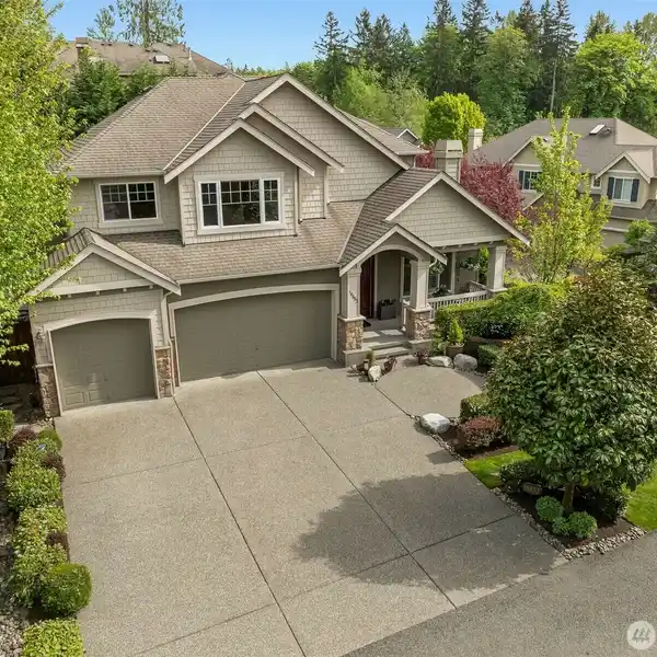 PERFECT BLEND OF CHARM AND HIGH-END FEATURES