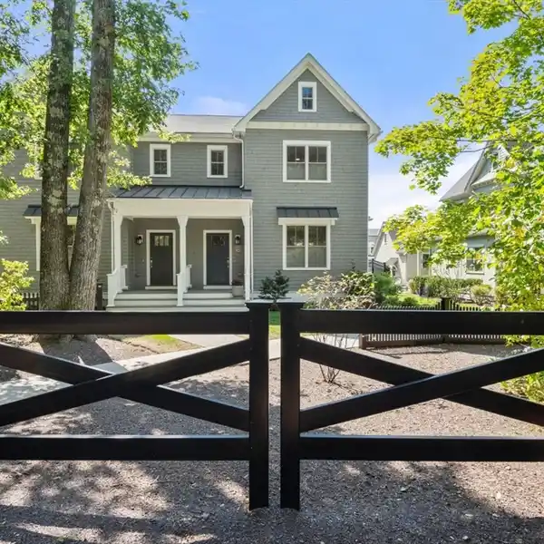 RARE OPPORTUNITY IN SOUGHT-AFTER FIELDSTONE