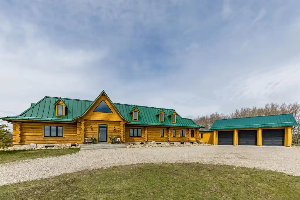Fully Renovated Jewel with Spectacular Mountain Views