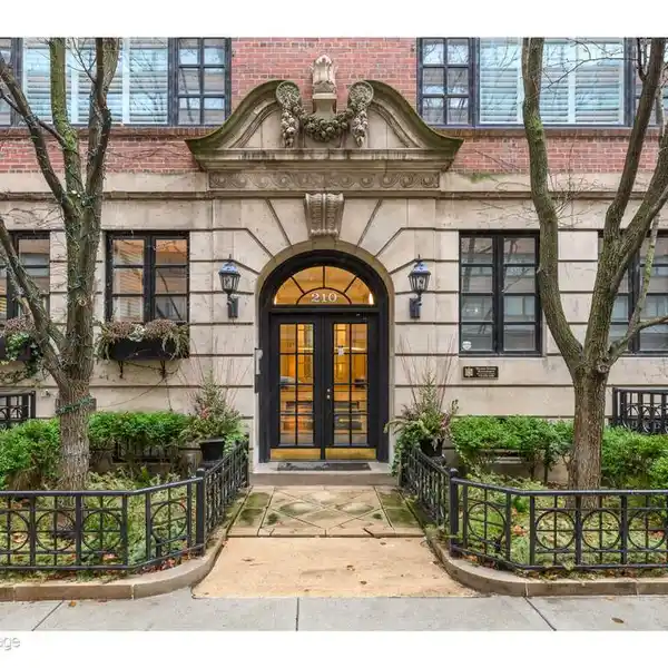 RENOVATED THREE-LEVEL TOWNHOME-LIKE CONDO